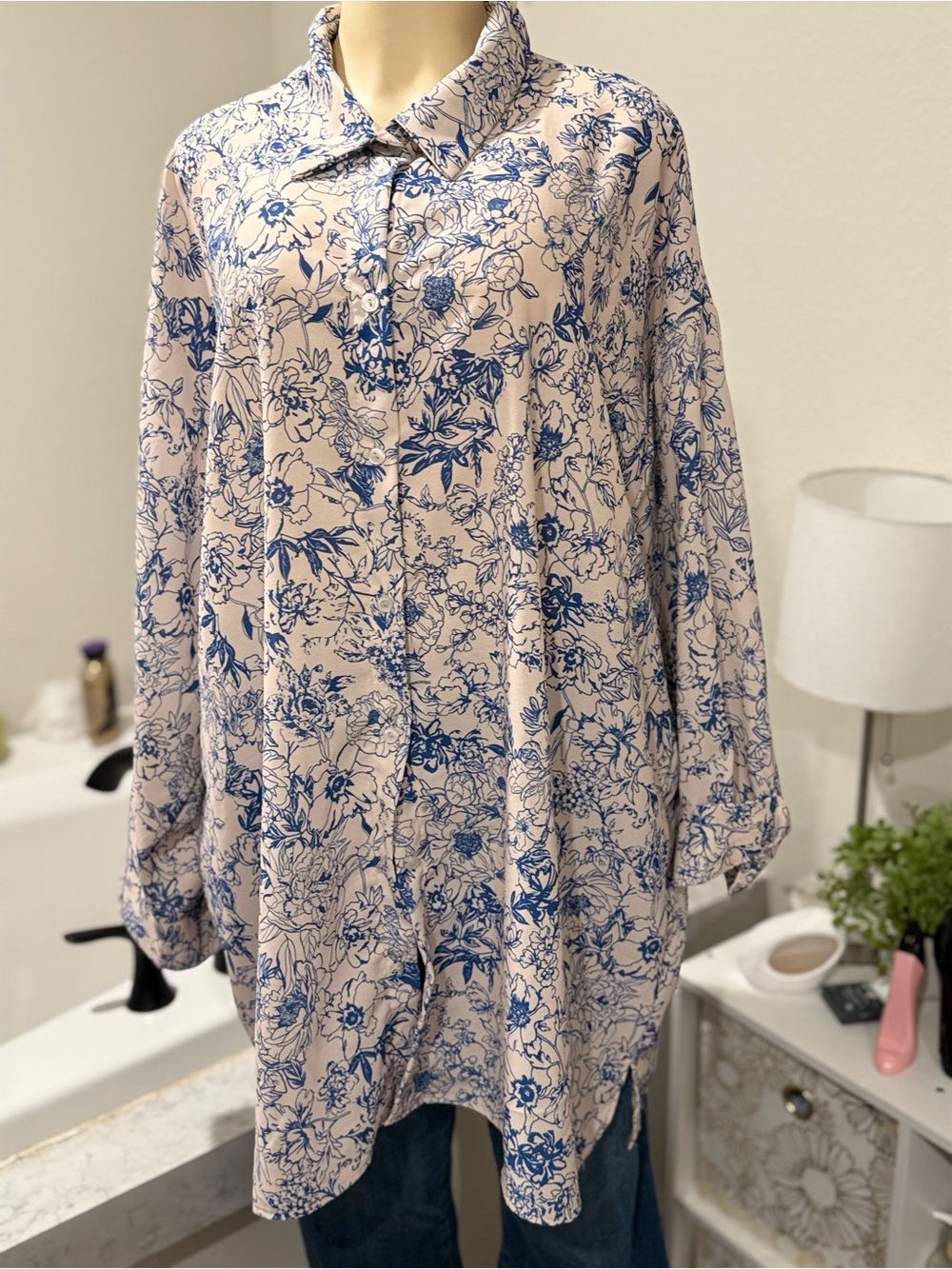 Like Love Blue Floral Button-Up Tunic – Size Large 💙🌸